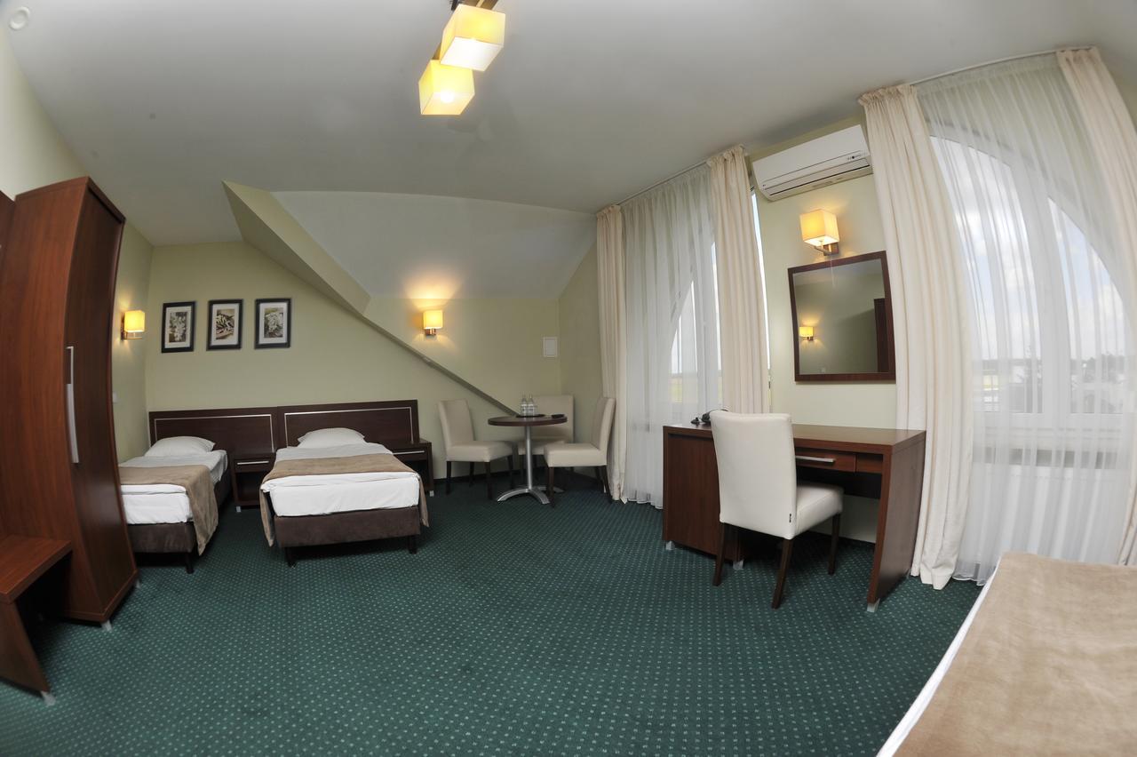 Hotel Lotos Woskrzenice Duze Extérieur photo